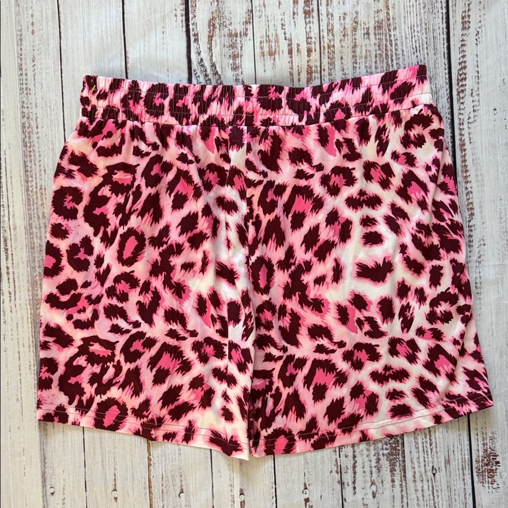 Vibrant Leopard Print Lounge Shorts XL